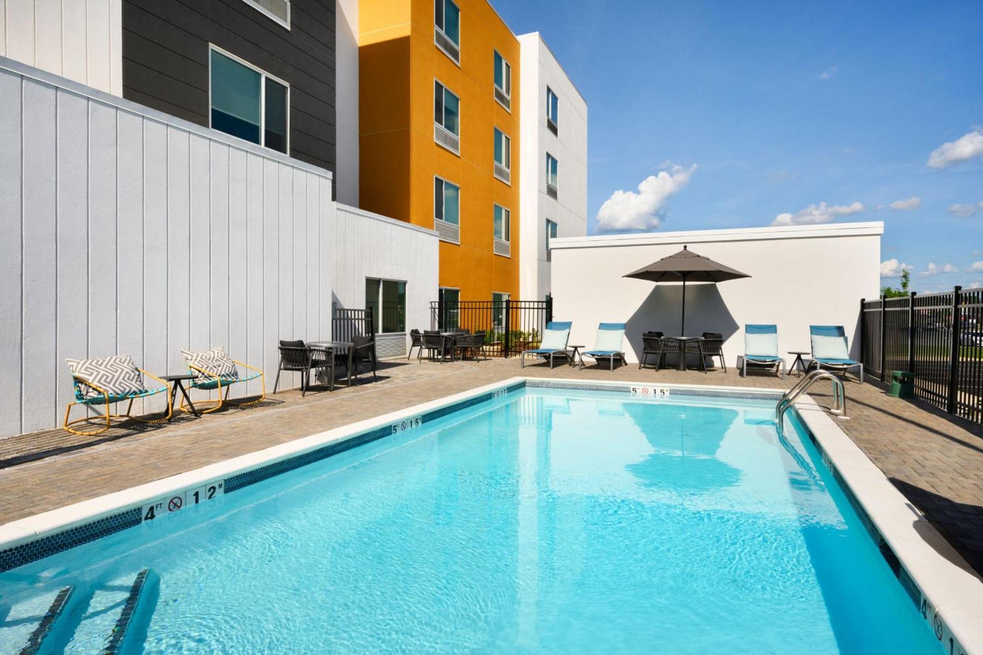 Towneplace Suites By Marriott Oxford Al Экстерьер фото
